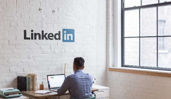 Free Linkedin marketing tips for 2024